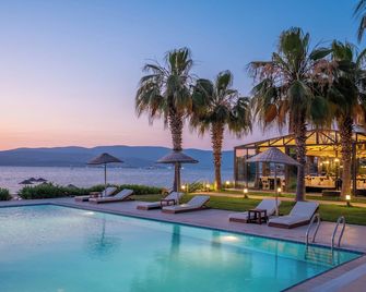 Med-Inn Hotel - Bodrum - Bể bơi
