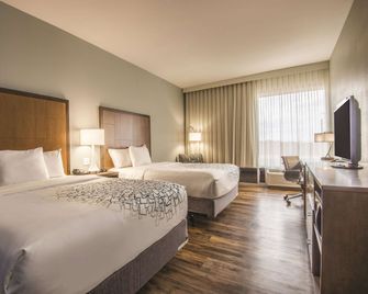 La Quinta Inn & Suites by Wyndham Kingman - Kingman - Makuuhuone