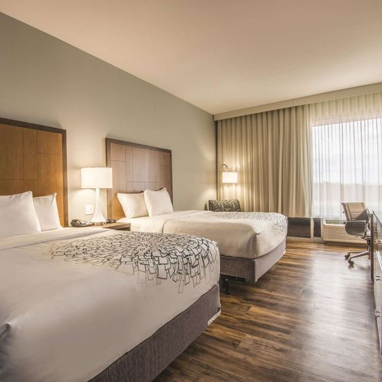 Bedroom view of La Quinta Inn & Suites by Wyndham Kingman