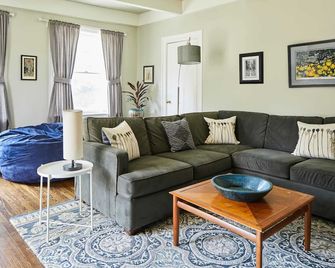 Apt4@EdenBrae - Featured in Birmingham Magazine - Birmingham - Salon