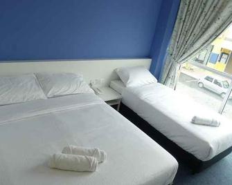 Lodge 10 Hotel - Серембан - Спальня