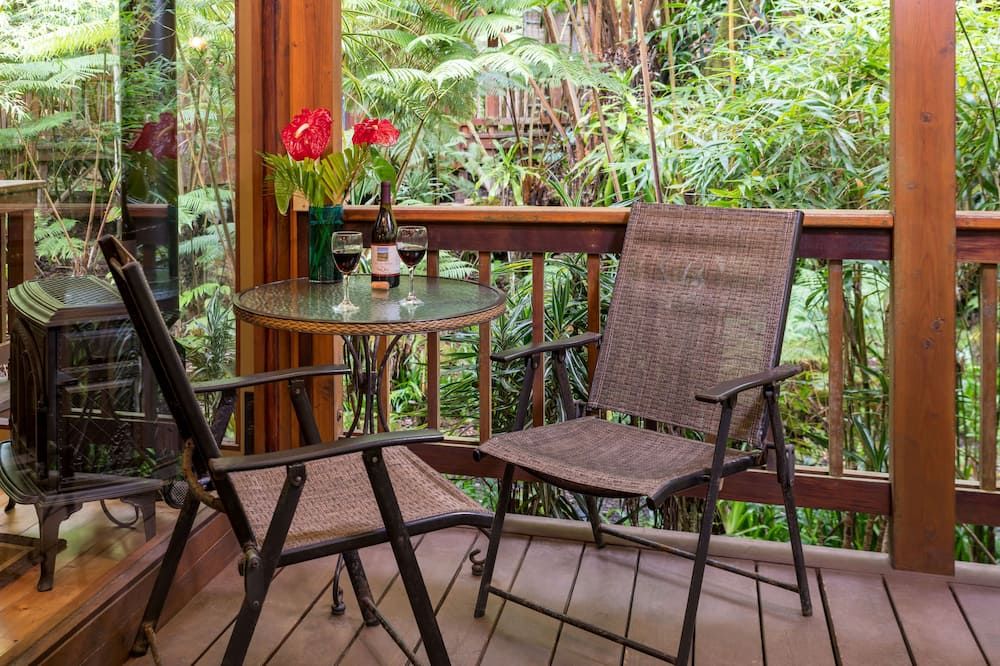 Private Suite in Volcano Village Bed and Breakfast - Volcano - Uteplats
