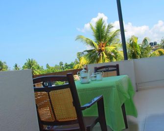 Hotel Mirissa Regent - Mirissa - Balcony