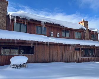 Hideaway tucked away in the San Juan Mts of Southwestern Colorado - Sleeps 8 - Cimarron - Building