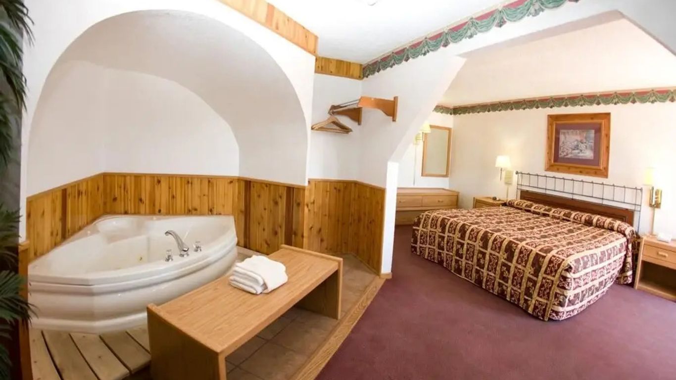 North Country Inn and Suites