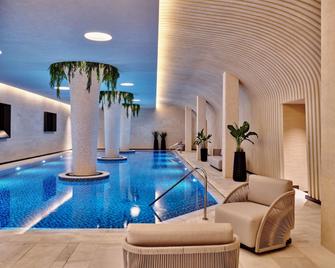 Swissôtel Tashkent - Tashkent - Pool