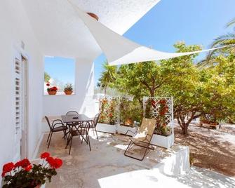 Residence Guidaloca - Castellammare del Golfo - Patio