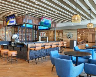 Sunbridge Hotel & Conference Centre Sarnia/Point Edward - Sarnia - Bar