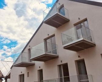 Tornácos Panzió - Hegykő - Edificio