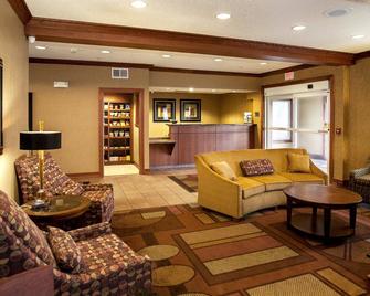 Fairfield Inn & Suites by Marriott Detroit Livonia - Livonia - Huiskamer