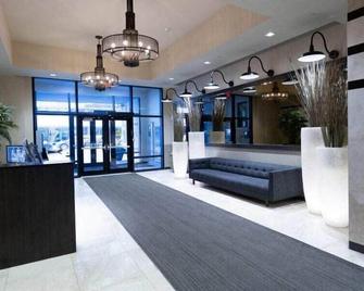 Mayfair Luxe Suites Premium By Corporate - Edmonton - Lobby