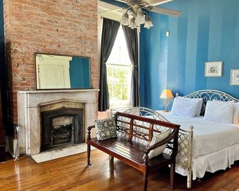 Creole Gardens Guesthouse & Inn - New Orleans - Bedroom