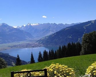 Hotel Glasererhaus - Zell am See - Outdoors view