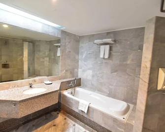 Thumrin Thana Hotel - Trang