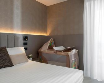Hotel Ascot Riccione - Riccione - Bedroom