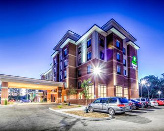 Holiday Inn Express & Suites Cleveland West - Westlake - Westlake - Building