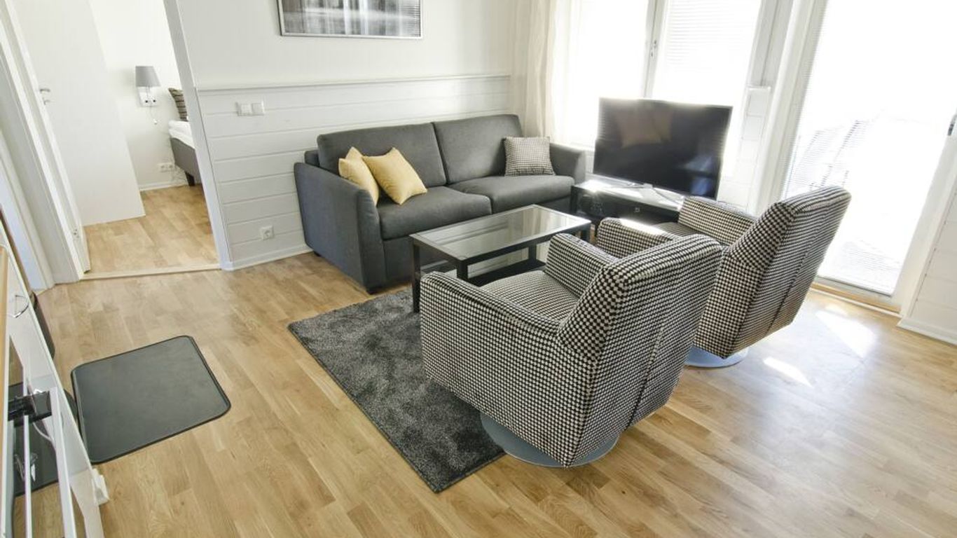 هوليداي كلوب آرا