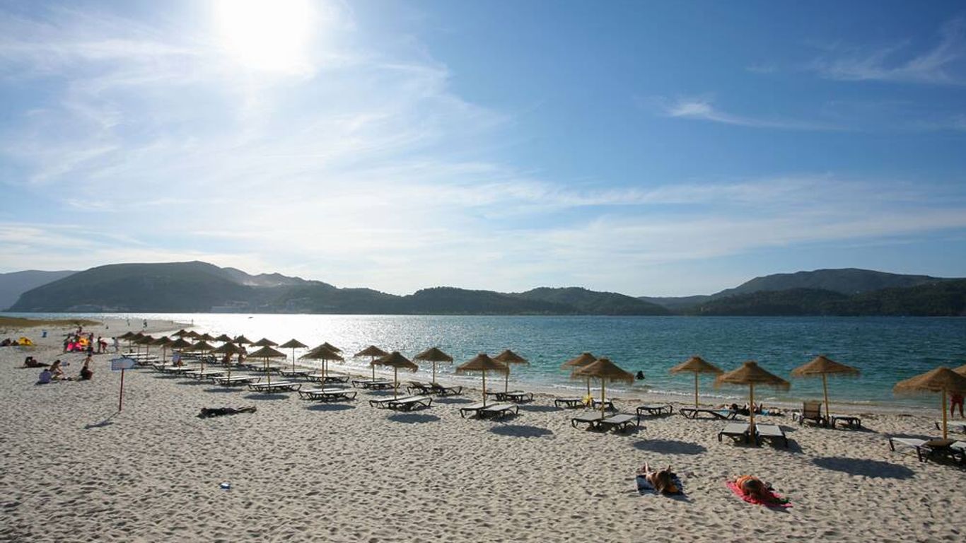 Aqualuz Troia Rio by The Editory