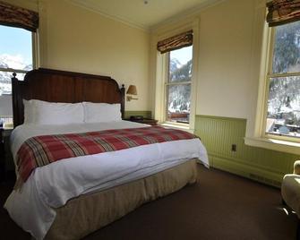 New Sheridan Hotel - Telluride - Bedroom
