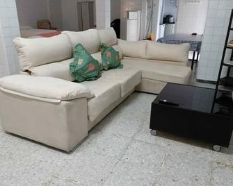 Comfortable Apartment in Viveiro of 100 m² - Faro - Sala de estar