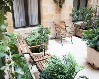 Hôtel des 4 Soeurs - Bordeaux - Patio