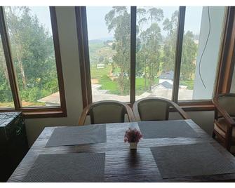 Space 4 Resorts - Ooty - Lounge