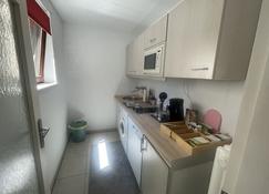 City Appartement Top Lage - Mannheim - Køkken