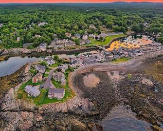 Oceanfront Condo in historic Perkins Cove Ogunquit, Maine. Direct oceanfront! - Ogunquit - Bâtiment