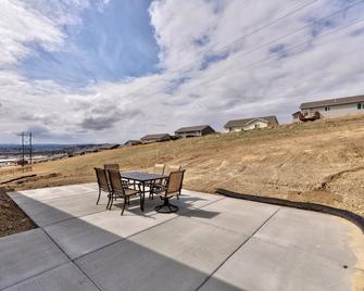 Backyard View Of Black Hills, Game Room, 5 Br's - Rapid City