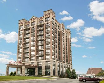 Shoreline Inn & Conference Center, an Ascend Collection Hotel - Muskegon - Gebouw