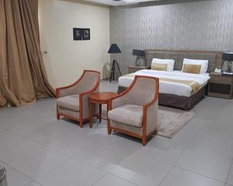 Continental Hotel by Heritage Group - Akure - Bedroom