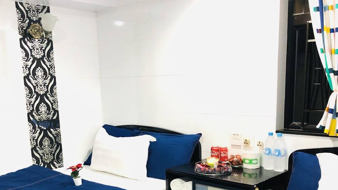 Manila Lounge