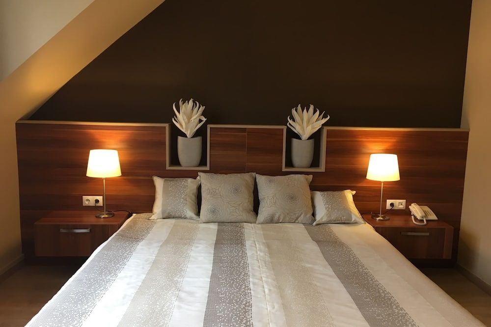 Alfa Hotel - גיור - חדר שינה