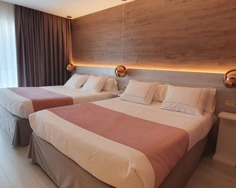 Hotel Bernat II - קאללה - חדר שינה