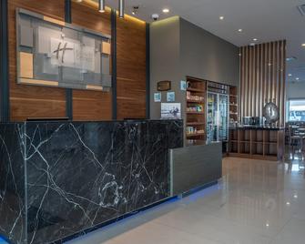 Holiday Inn Express & Suites Silao Aeropuerto - Terminal - Silao - Recepción