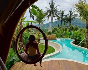 Gladak di Uma Bali - Sidemen - Pool