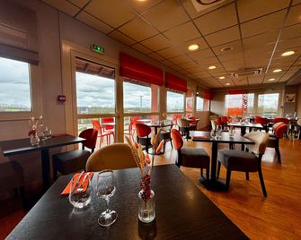 Brit Hotel Les Evens - Saint-Saturnin - Restaurant