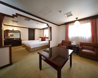 承攜行旅彰化中正館 - 彰化市