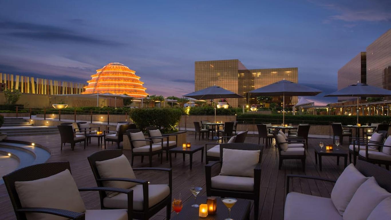 سيتي أوف دريمز - نوبو هوتل مانيلا