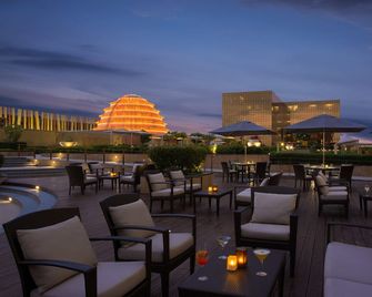 City of Dreams - Nobu Hotel Manila - Parañaque - Patio