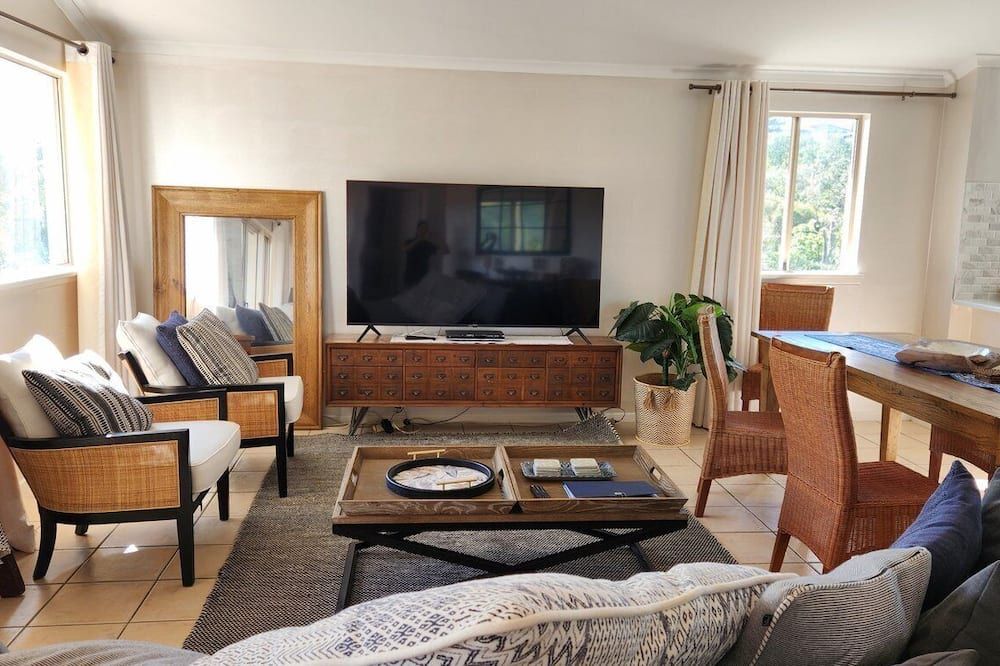 Whalewatch Ocean Beach Resort