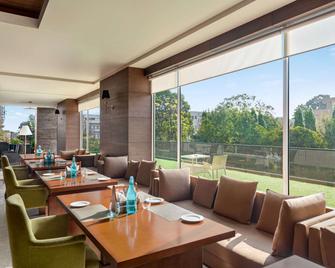 Wyndham Chandigarh Mohali - Çandigarh - Restoran