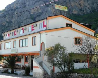 Hostel Izvor - Podgorica - Building