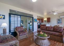 Condo 500 Feet to the Ocean - Poipu - Living room