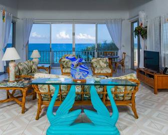 The Villa at Rainbow Cliffs - Kingshill