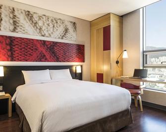 Central Seven Hotel by Kwon Busan Seomyeon - Busan - Bedroom