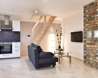 Cajkovskij Apartments - Brünn - Wohnzimmer