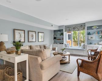 Newly renovated upscale Beach House - Bay Head - Sala de estar