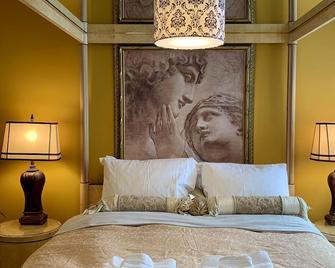 Ski Chalet in the Alpine Village Mountain Washington - Courtenay - Bedroom