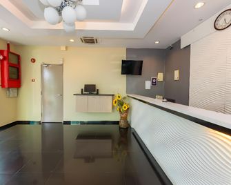Regalo Hotel - Malacca - Front desk
